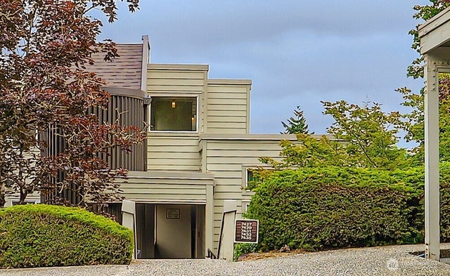 7435 Old Redmond Rd 325, Redmond