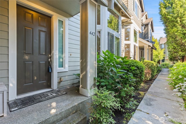 442 Tacoma Place Ne, Renton