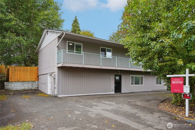 2305 S 116th Place, Burien