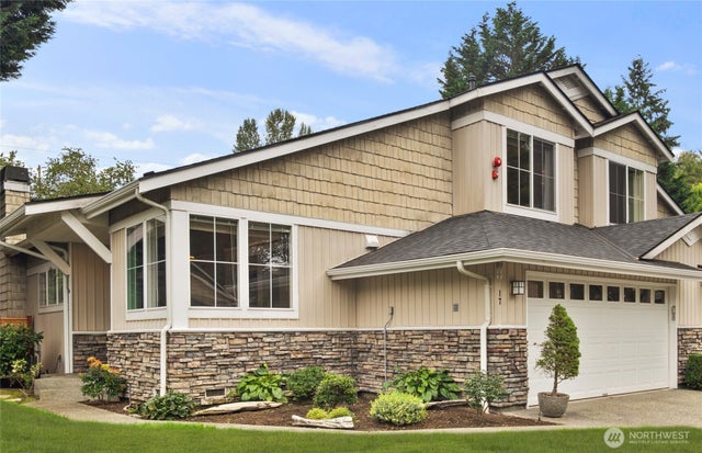 120 Newport Way Nw 17, Issaquah