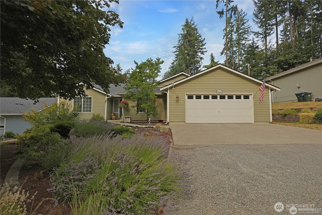 17538 Loop Lane Se, Yelm
