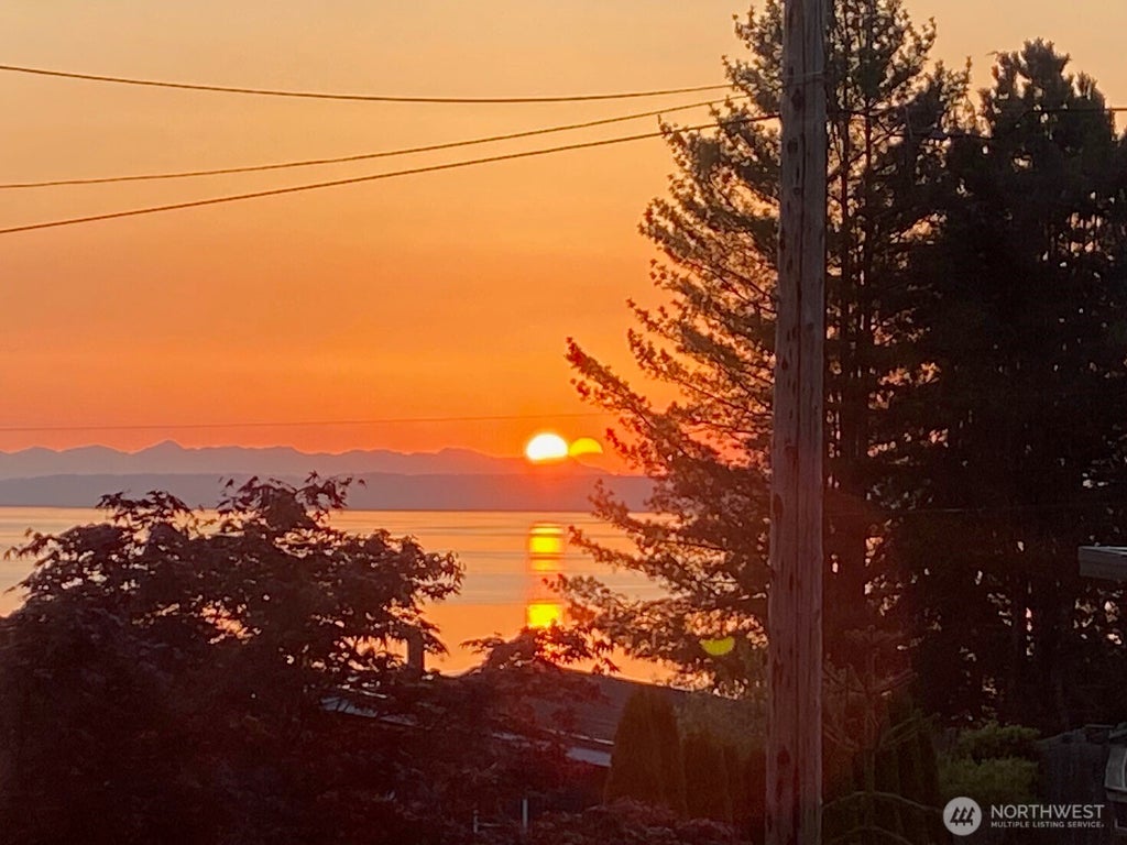 251 Elizabeth Drive, Point Roberts