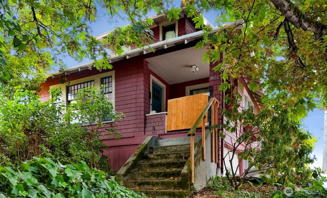 801 Newton Street, Seattle