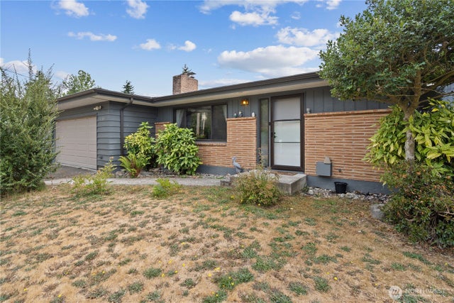 1719 S 243rd Street, Des Moines