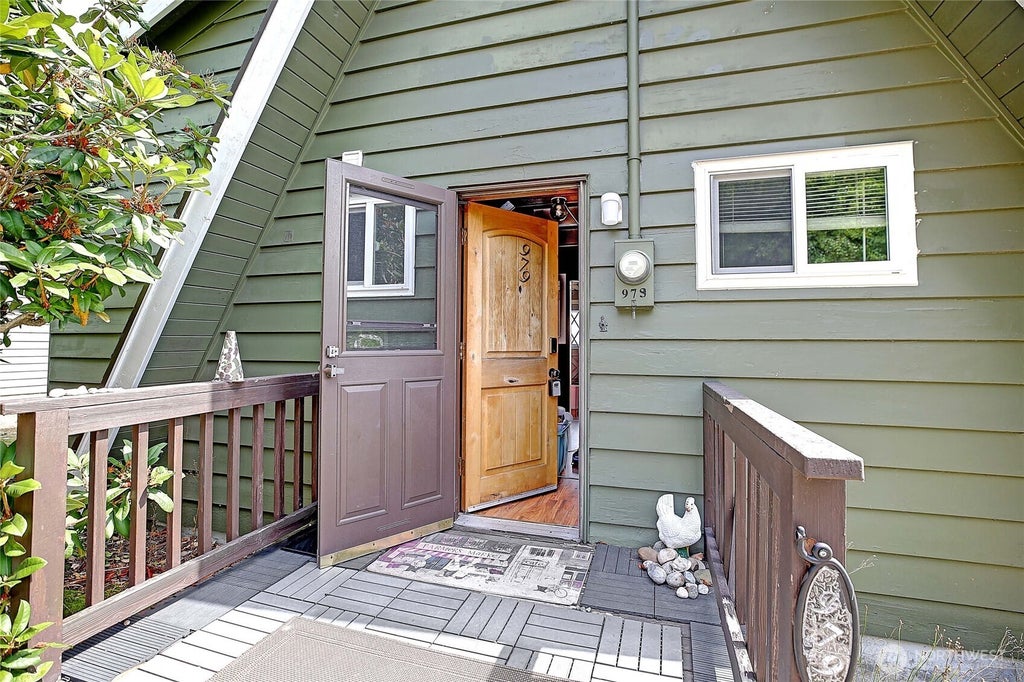 979 Cavalero Road, Camano Island