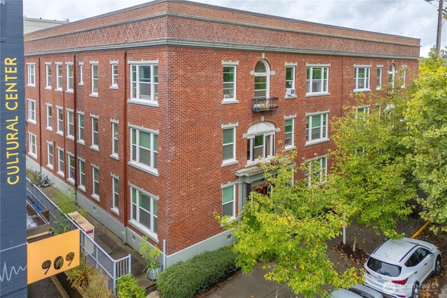 905 Ne 43rd Street 107, Seattle