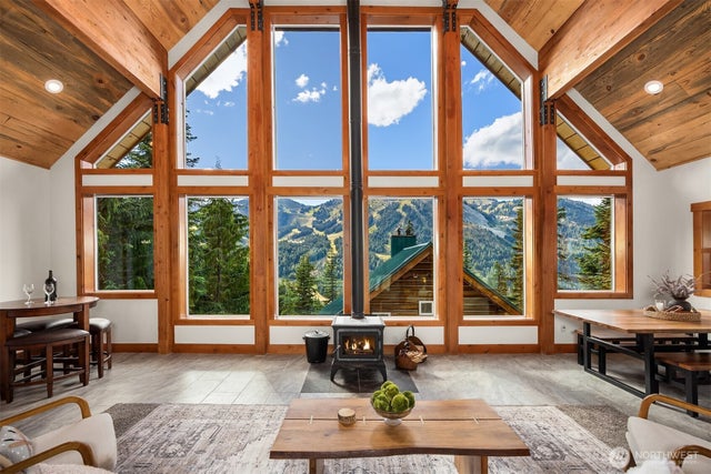 101 Gold Hill Rd E, Enumclaw