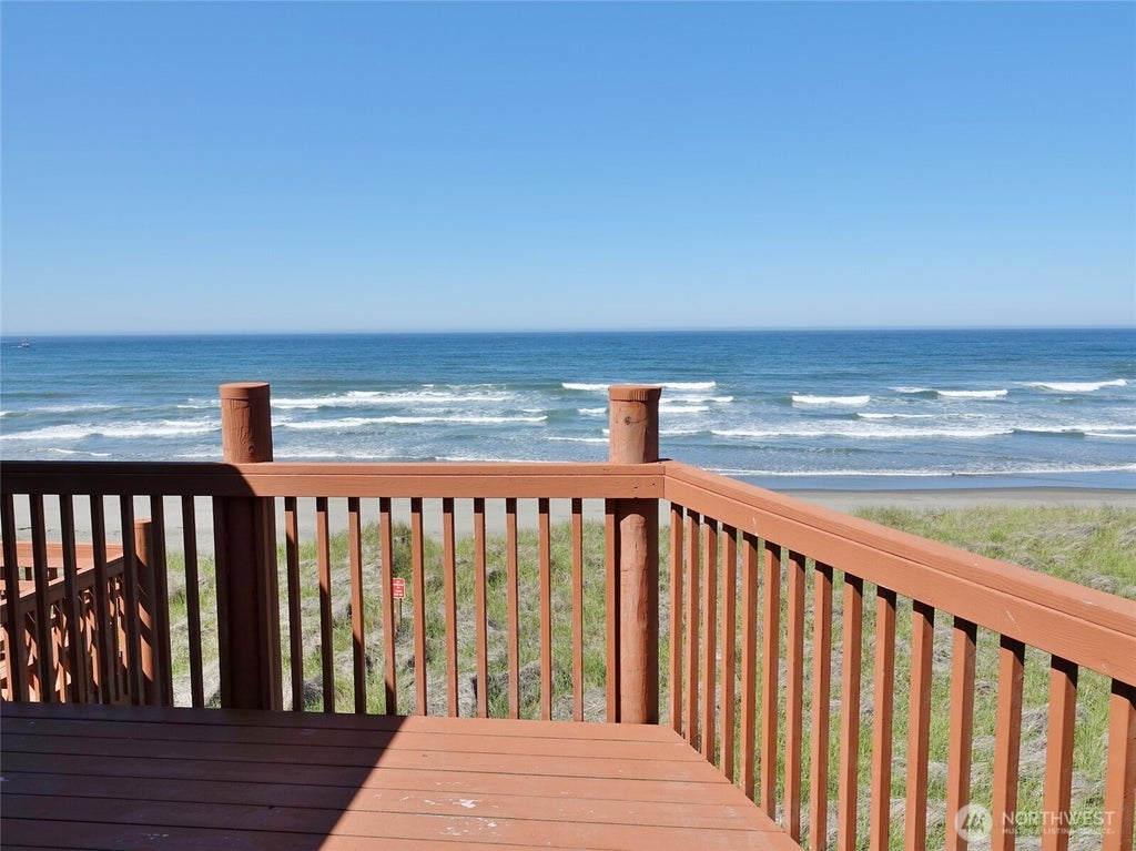 1399 Ocean Shores Boulevard Sw 3n-e, Ocean Shores