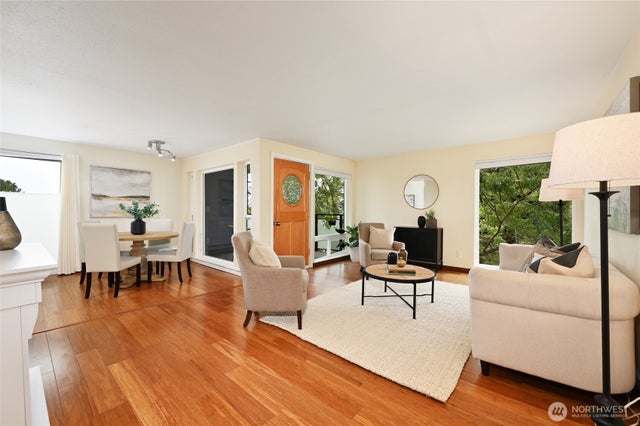 2510 W Bertona Street 213, Seattle