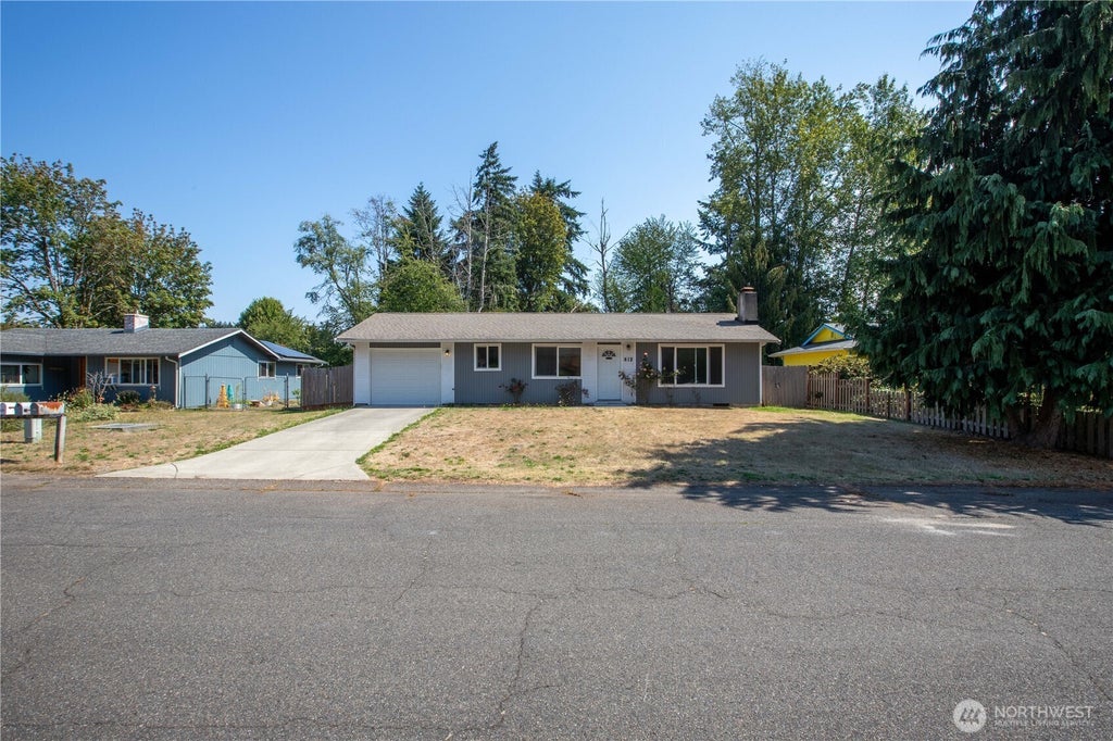 812 Dundee Road Nw, Olympia