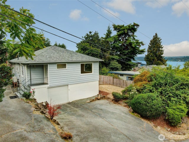 3810 Ne 155th Street, Lake Forest Park