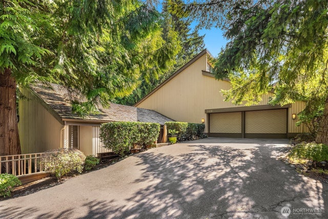 2410 Sahalee Drive W, Sammamish