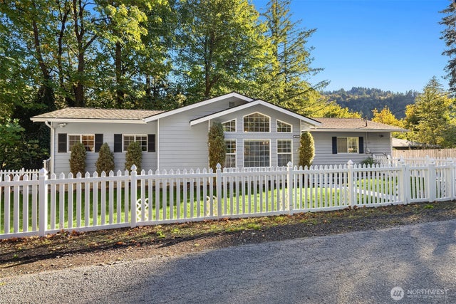 26833 Se 76th Place, Issaquah