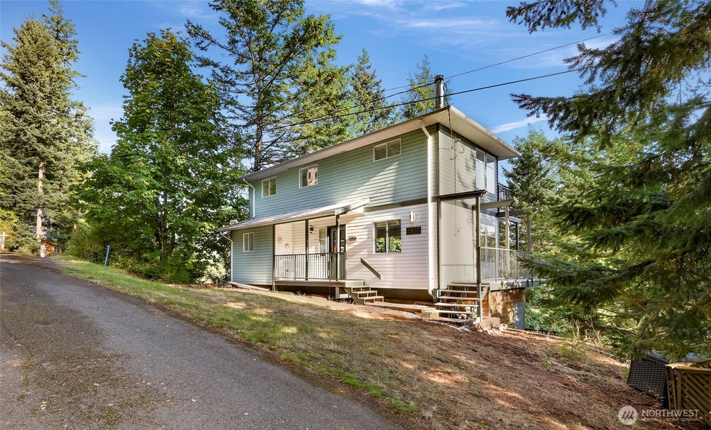 2944 Dogwood Terrace, Lummi Island