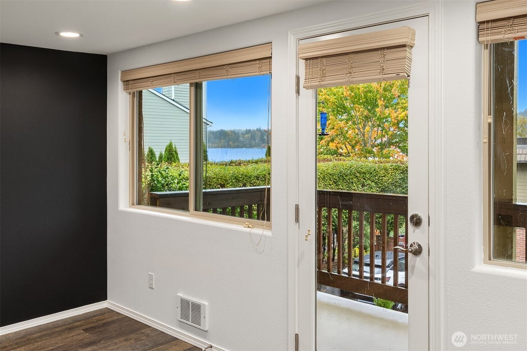 3834 175th Avenue Ne 209, Redmond