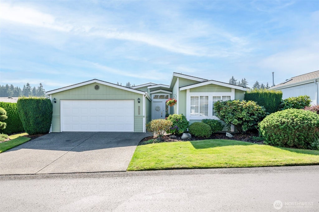 5902 89th Street Ct E 11, Puyallup