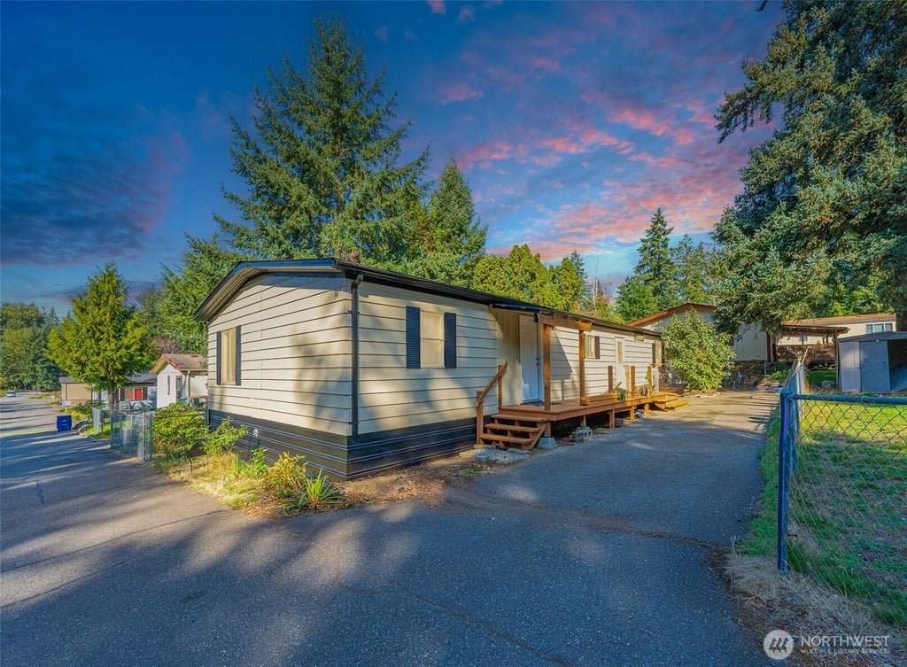 7427 154th Street E 14, Puyallup