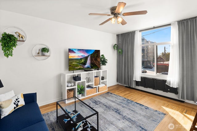 22 John Street 10, Seattle