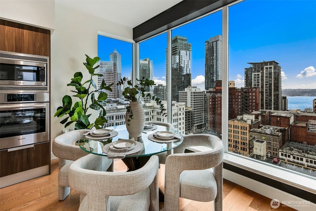 1920 4th Avenue 1702, Seattle