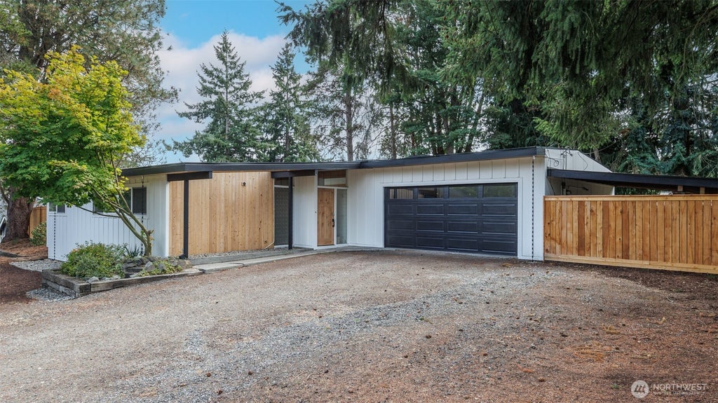 6320 Gregory Street W, University Place