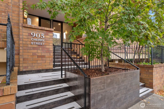 905 Cherry Street 601, Seattle