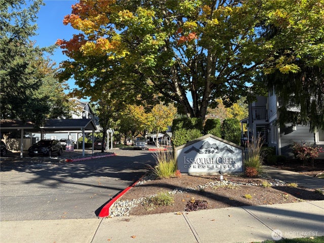 250 Nw Dogwood Street C201, Issaquah