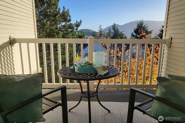 23420 Se Black Nugget Road C303, Issaquah