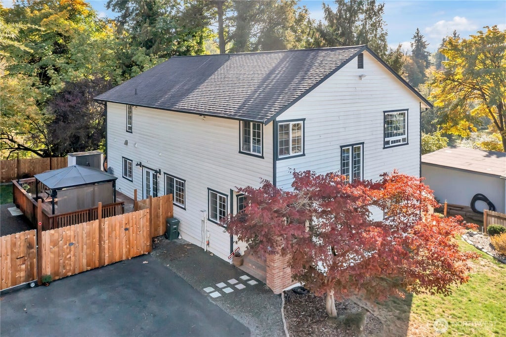 204 5th Avenue, Milton