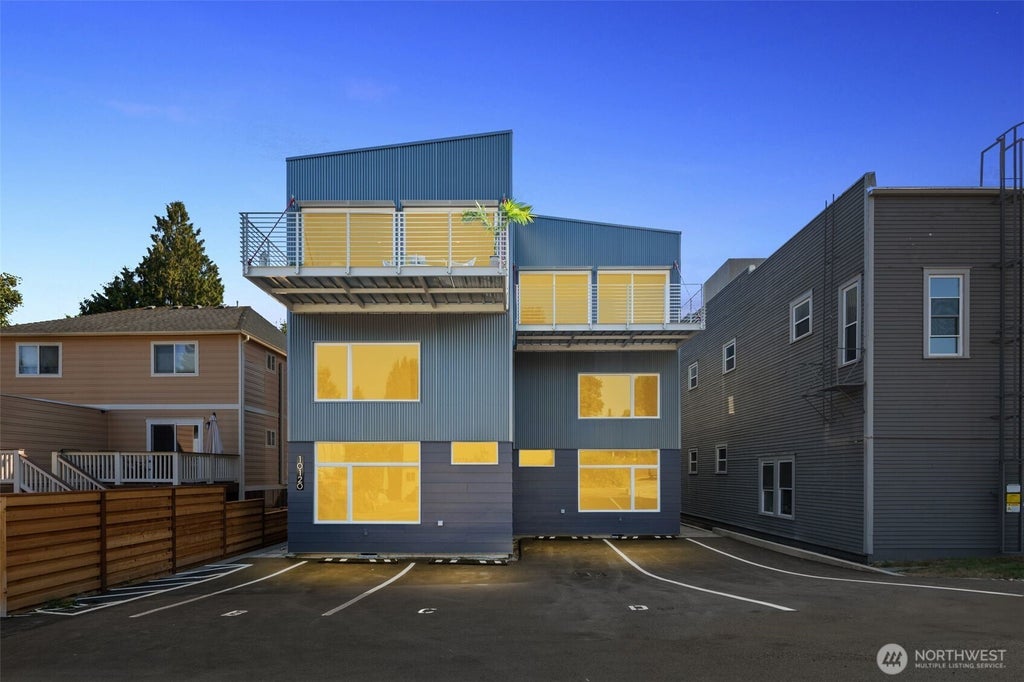 10120 Ne 185th Street D, Bothell