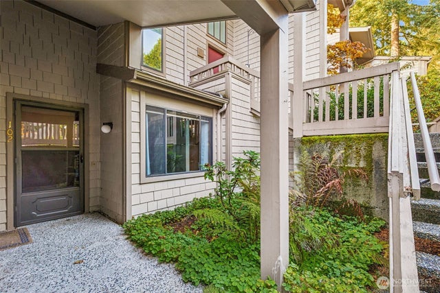 13730 15th Avenue Ne E102, Seattle