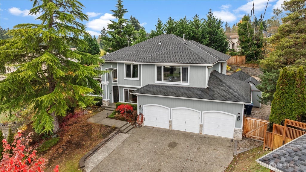 709 Sw 353rd Place, Federal Way