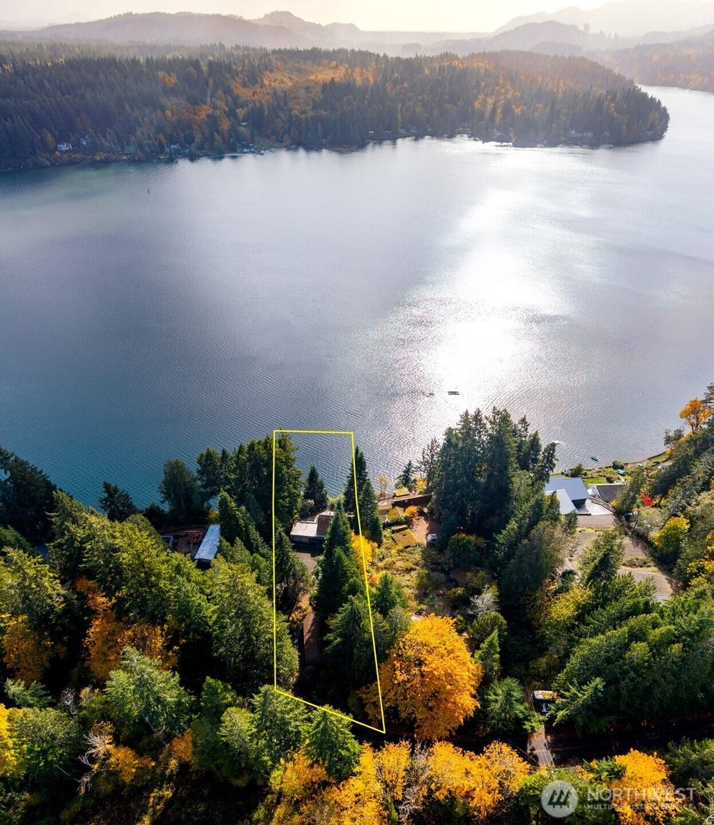 5611 Sunrise Beach Road Nw, Olympia