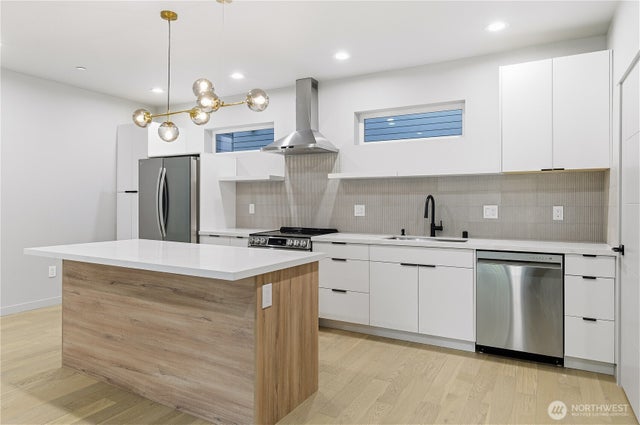 11831 59th Avenue S B, Seattle