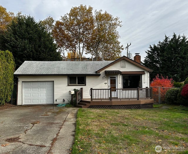 9022 36th Avenue Sw, Seattle