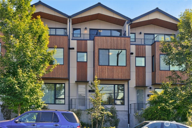 3815 S Cloverdale Street, Seattle