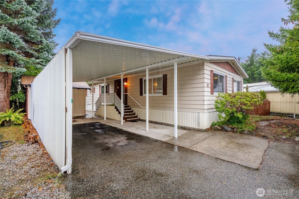 425 Chuckanut Drive N 29, Bellingham
