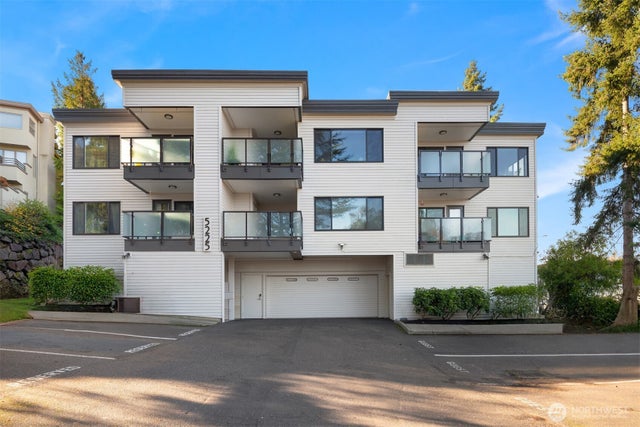 5225 50th Avenue Ne 208, Seattle