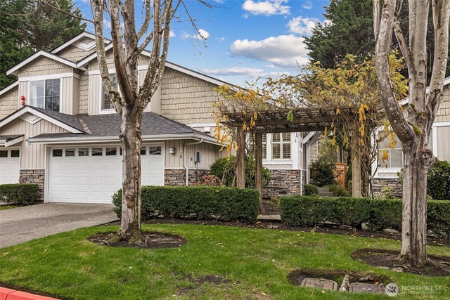 120 Newport Way Nw 16, Issaquah