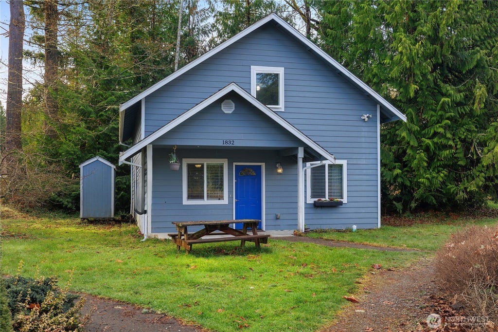 1832 Fairview Street Ne, Olympia