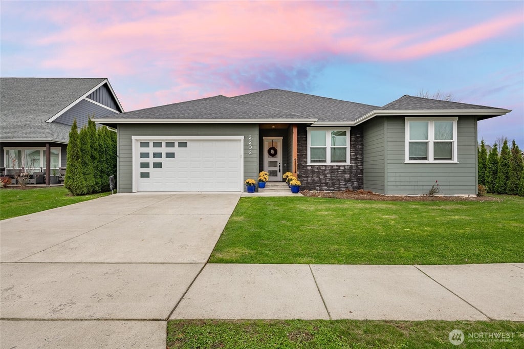 2202 Berryman Loop, Lynden