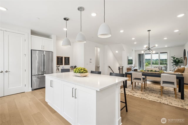 12217 137th Place Ne 2703, Redmond