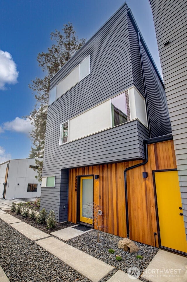 4405 B S Holly Street, Seattle