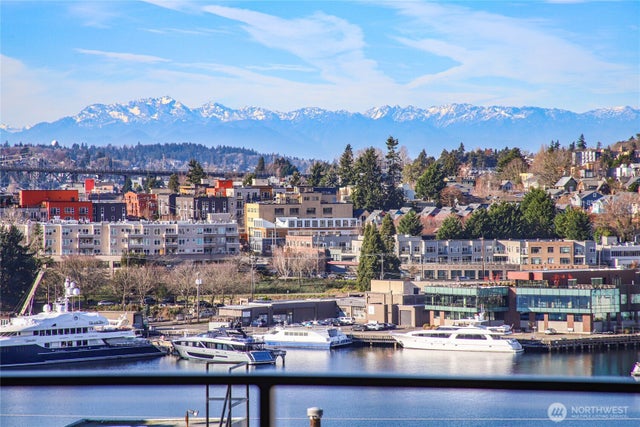 2817 Franklin Avenue E B, Seattle