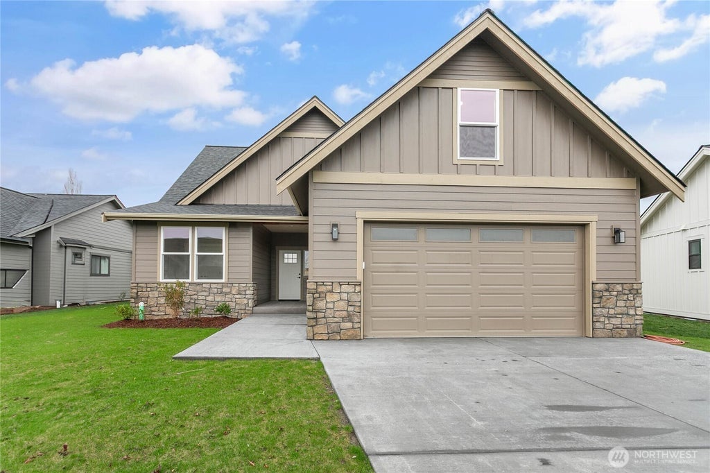 2027 Steelhead Way, Lynden