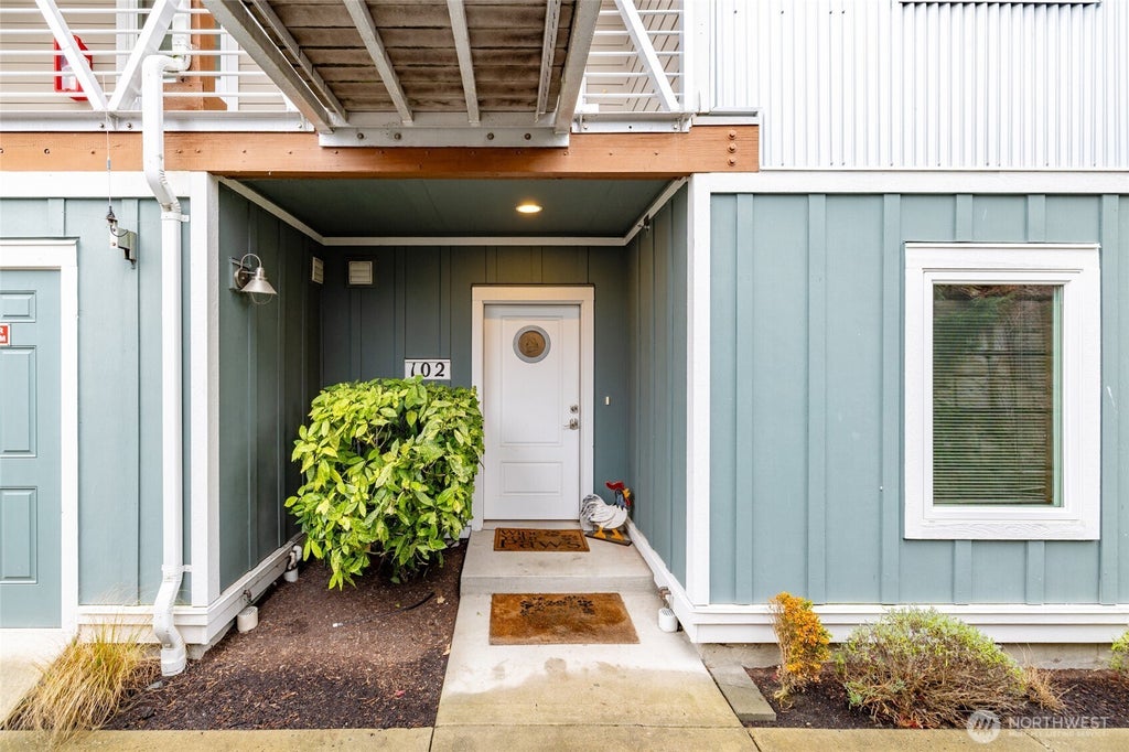 3706 Portage Lane 102, Anacortes