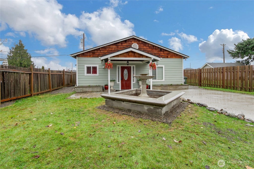 1319 E 66th Street, Tacoma