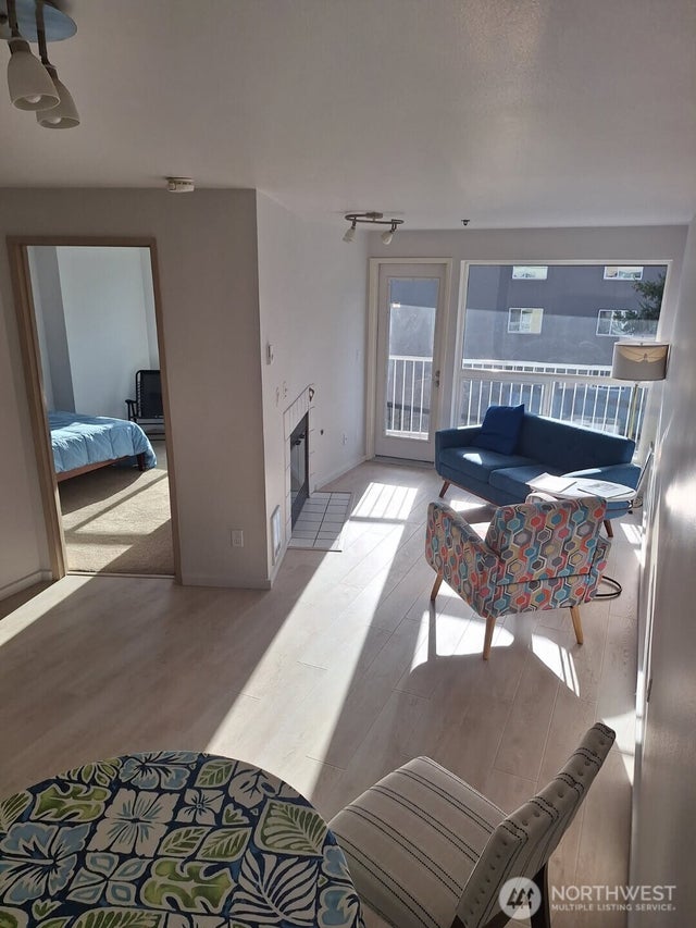 530 Melrose Avenue E 705, Seattle