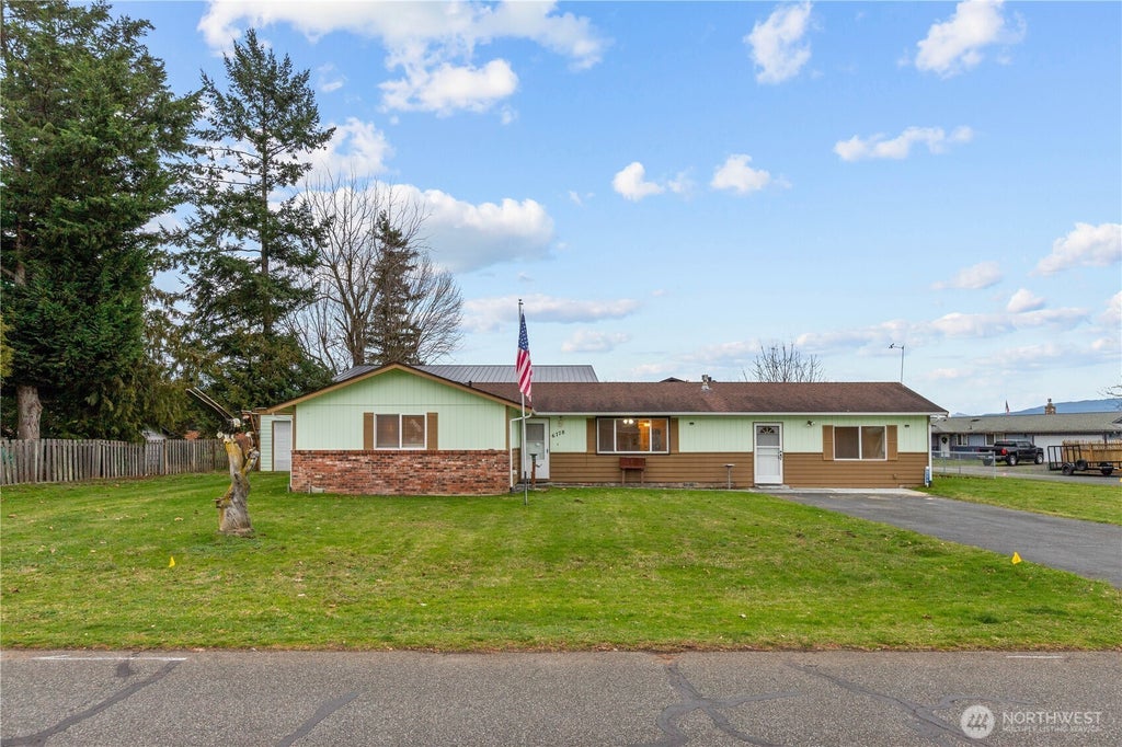 6778 La Monte Drive, Lynden