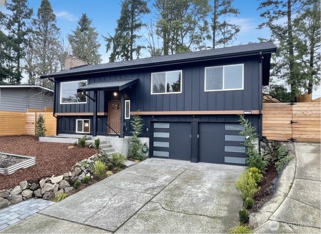 21246 15th Avenue S, Des Moines