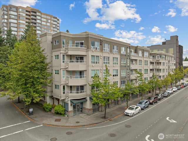 925 110th Avenue Ne Ph05, Bellevue